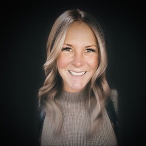 Meet your Posher, Veyda